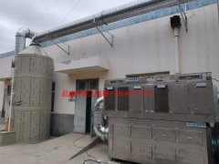 uv 光氧净化器    喷淋塔安装现场